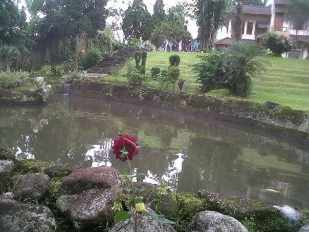 Hotel Grha Kasih à Bogor Extérieur photo